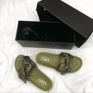 Fenty Rihanna Limited Rare Olive Bow Slides